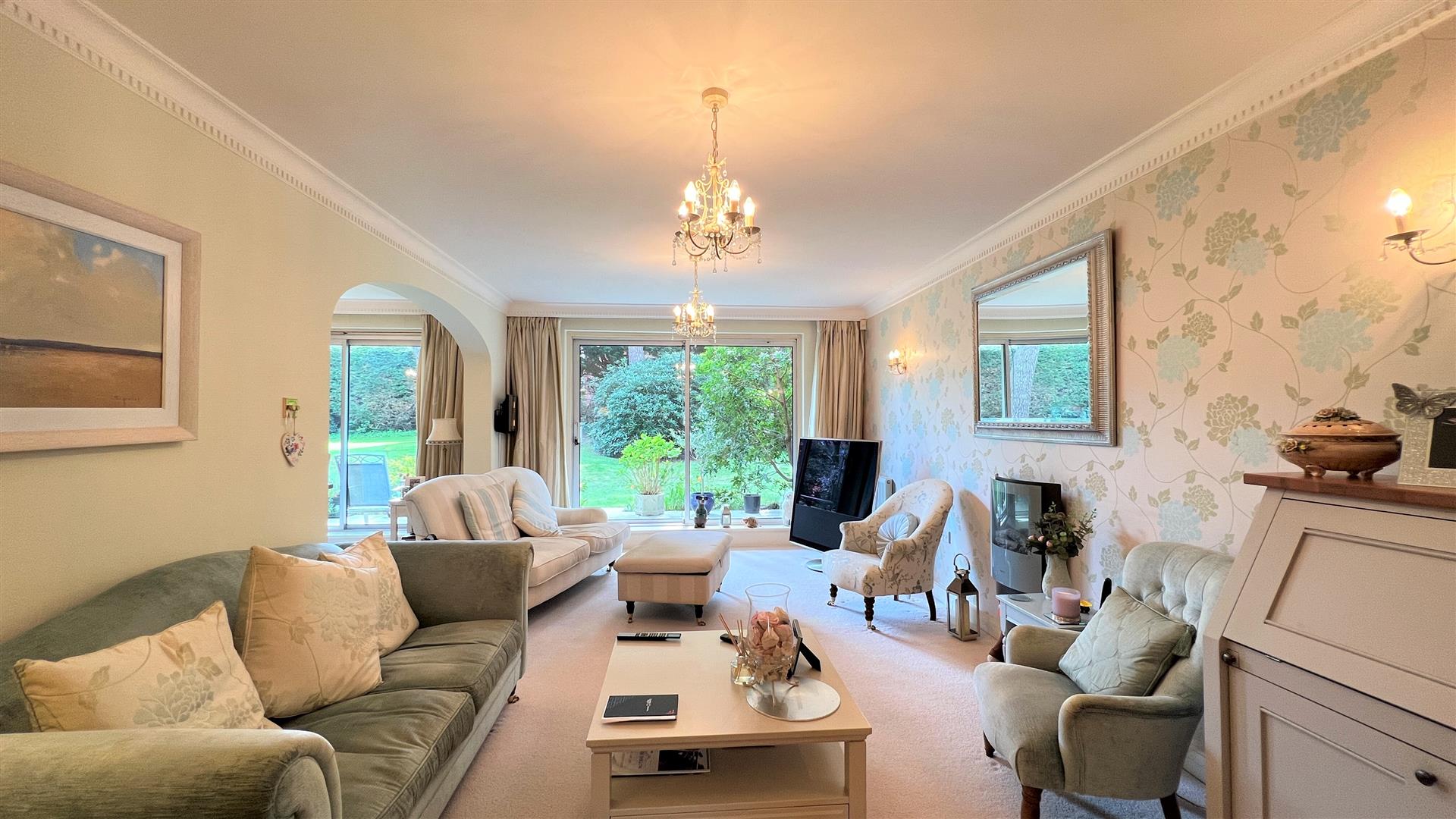 3 Bedroom Apartment Ravine Road, Canford Cliffs, Poole